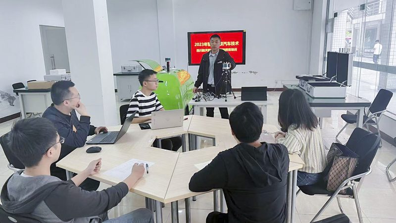 在线教育系统功能模块定制，费用构成解析